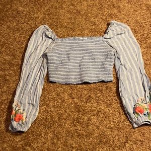 Xhilaration Small Floral Crop Top